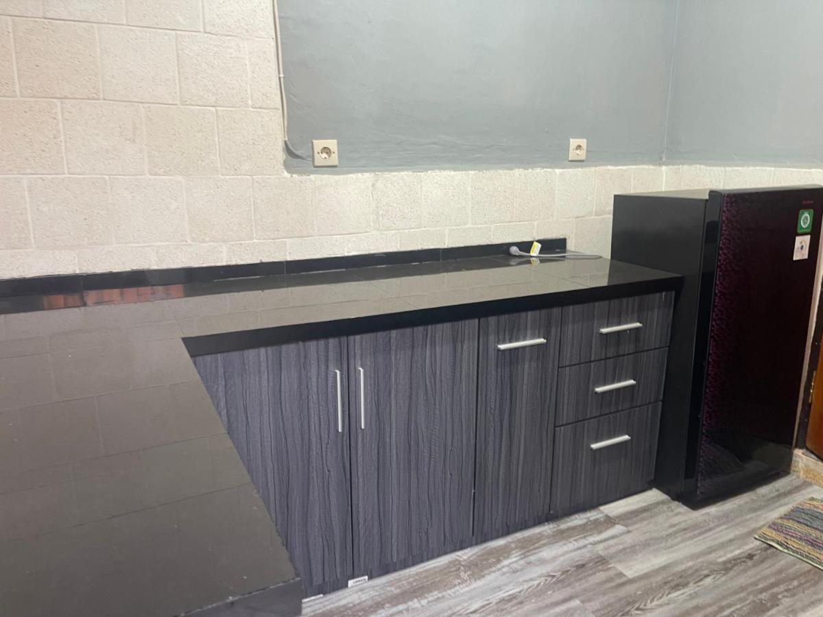 Maluk Supersuck Hotel מראה חיצוני תמונה