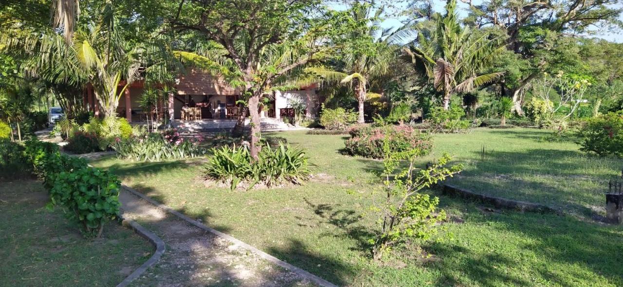 Maluk Supersuck Hotel מראה חיצוני תמונה